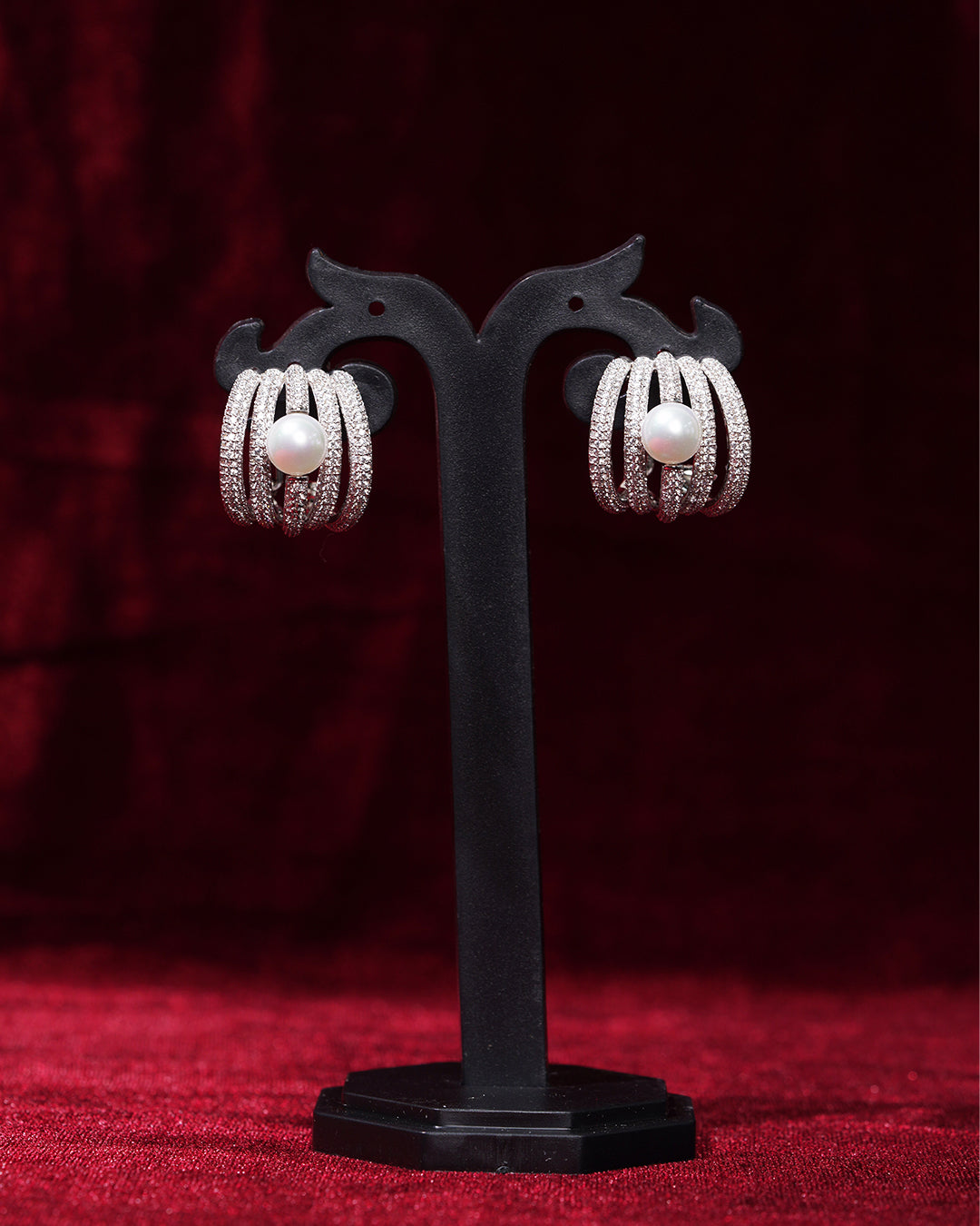 Mukta Ananta Raaga Diamond earrings