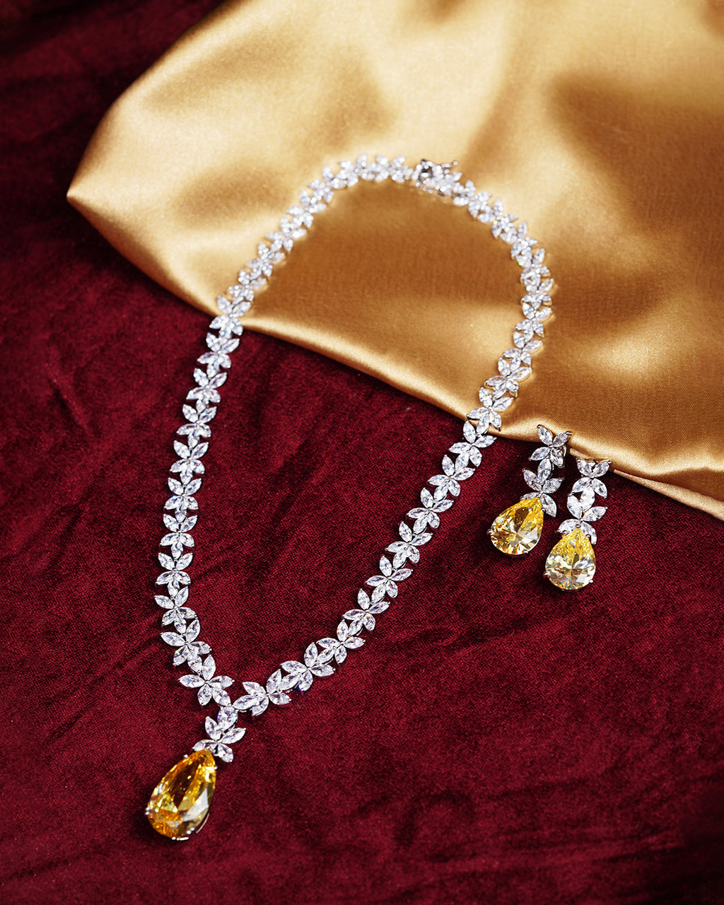 Noor Raaga Diamond Set