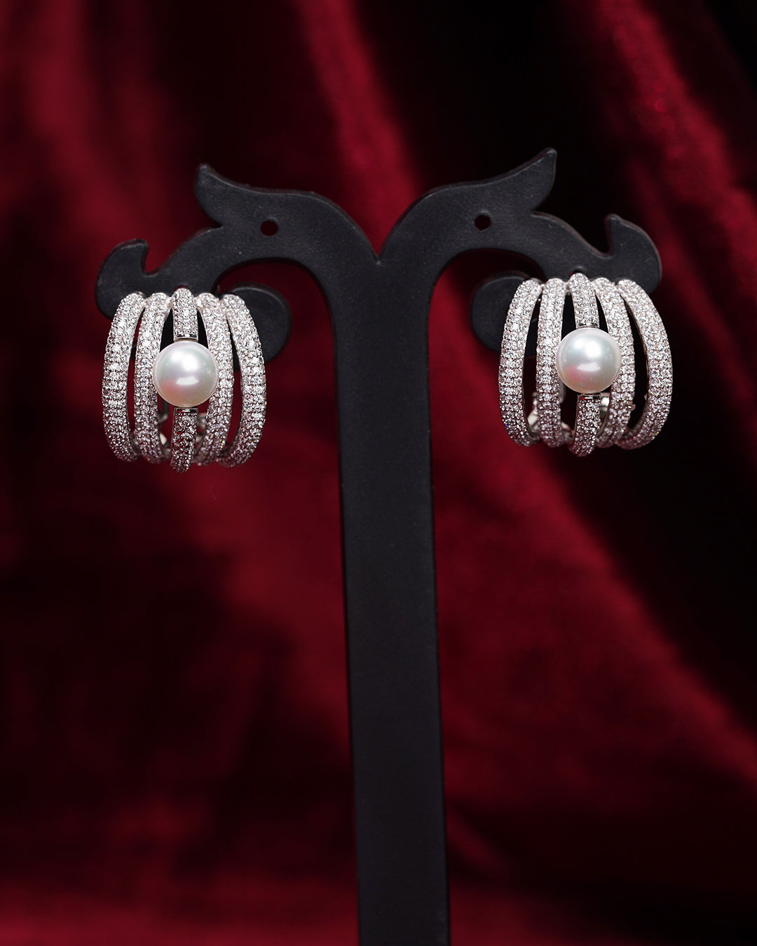 Mukta Ananta Raaga Diamond earrings