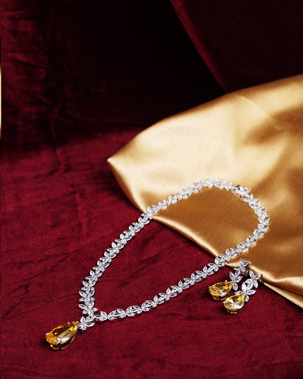 Noor Raaga Diamond Set