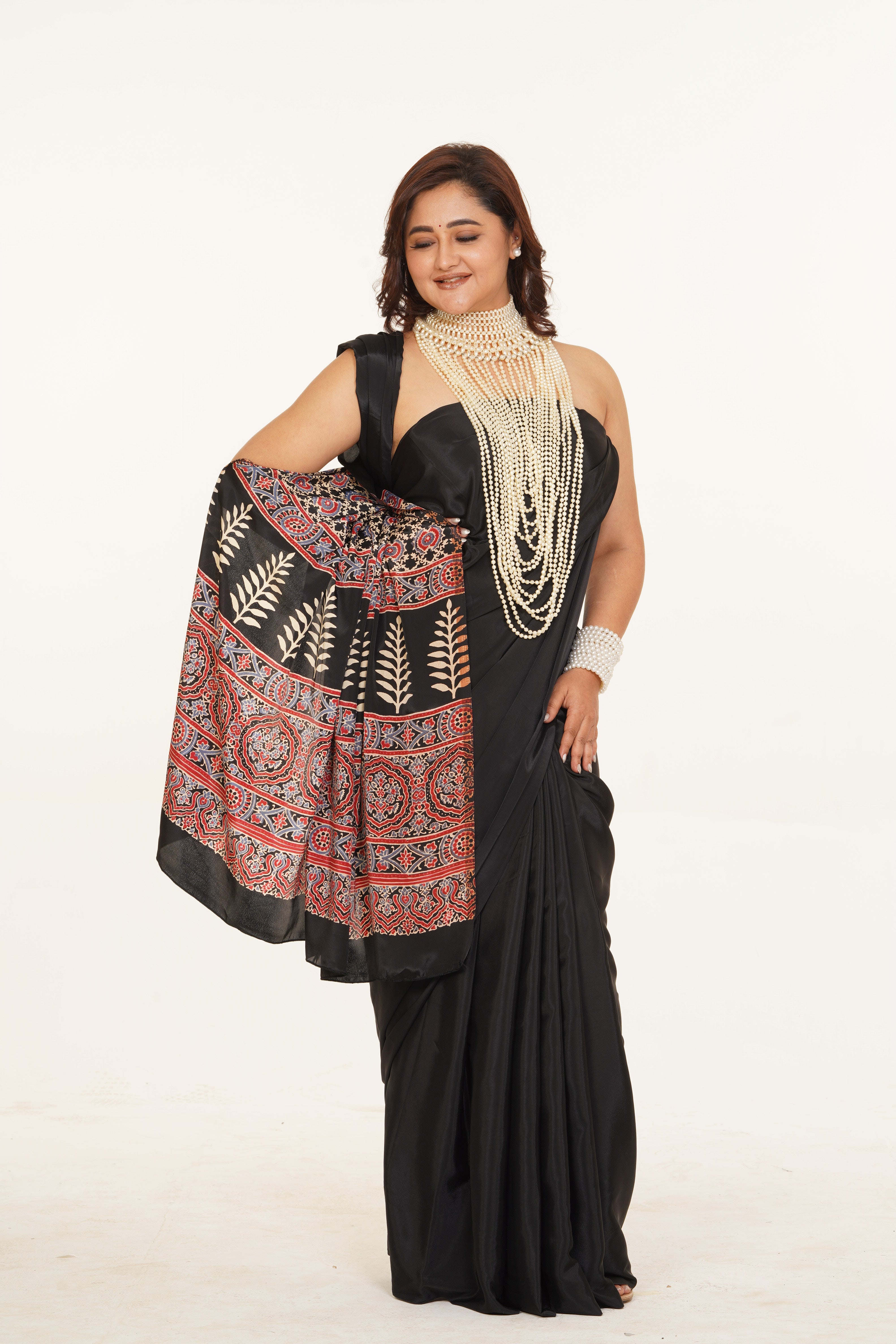 Kal Ratri Crepe Silk Saree - Black – Raaga Desai