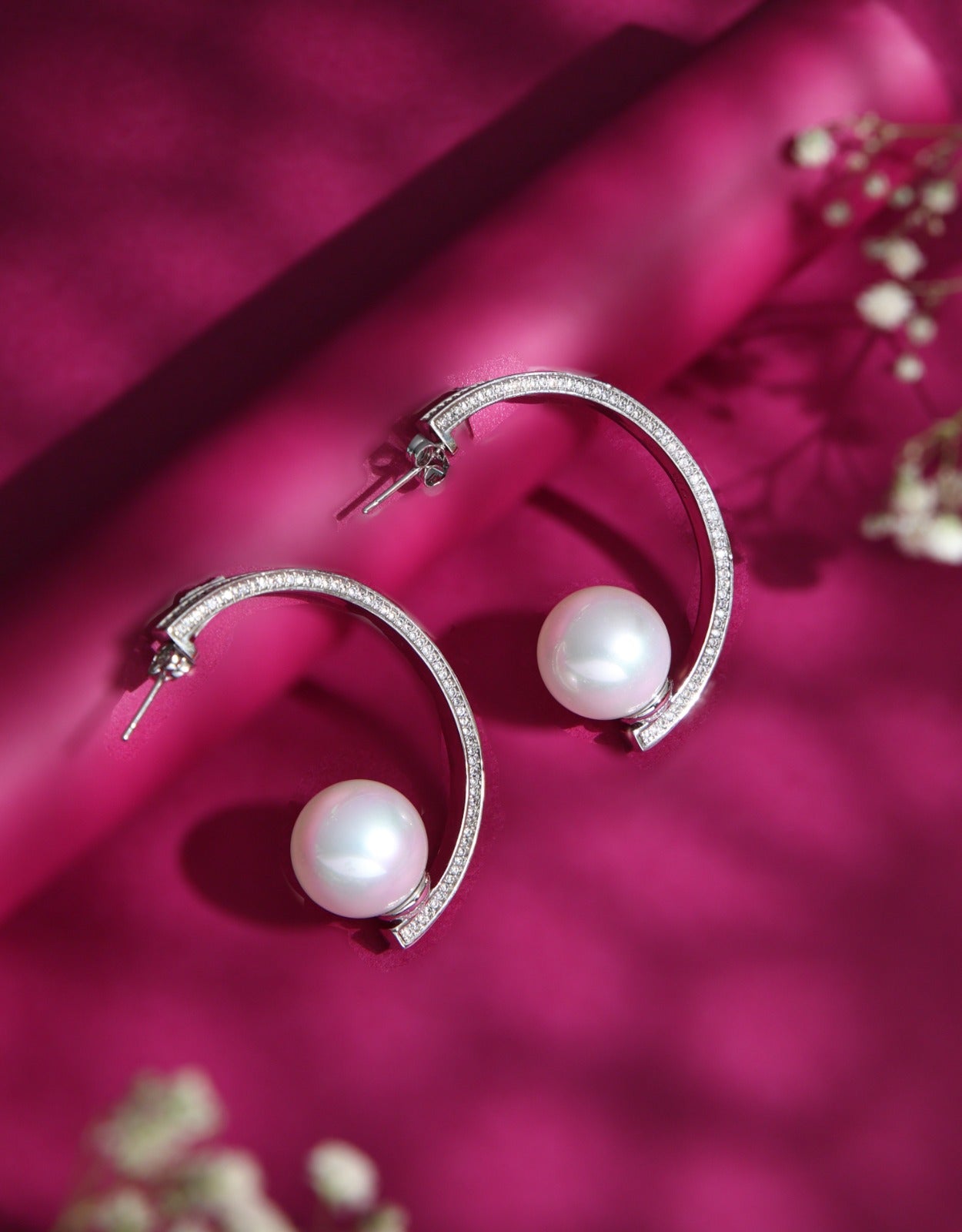 Saanjh Pearl Halo Raaga Earrings - Silver